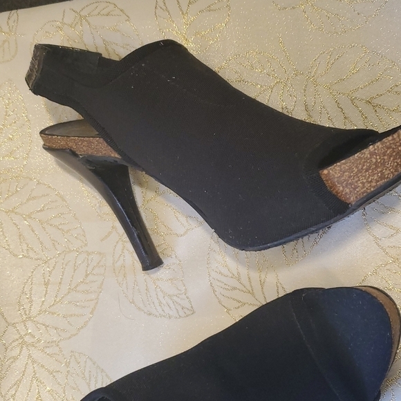 Donald Pliner Made in Spain Black heels sandals Size 6 - Picture 4 of 15